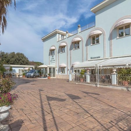 Hotel Borgo Del Mare Civitavecchia Exterior foto
